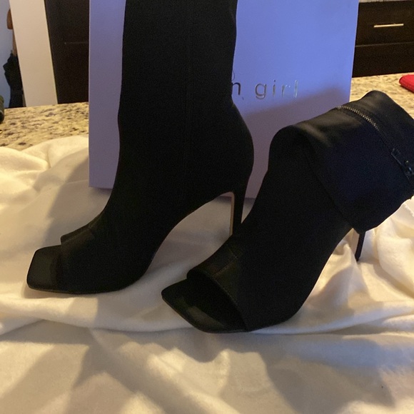 Madden Girl Boots, Brand New. - Picture 2 of 5